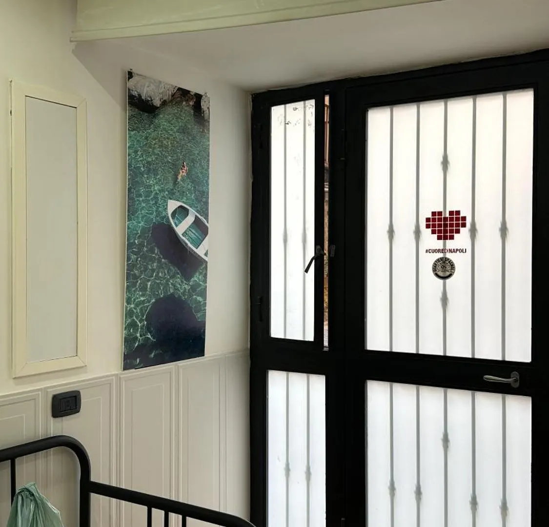 Dafflitto 12 Apartman Nápoly
