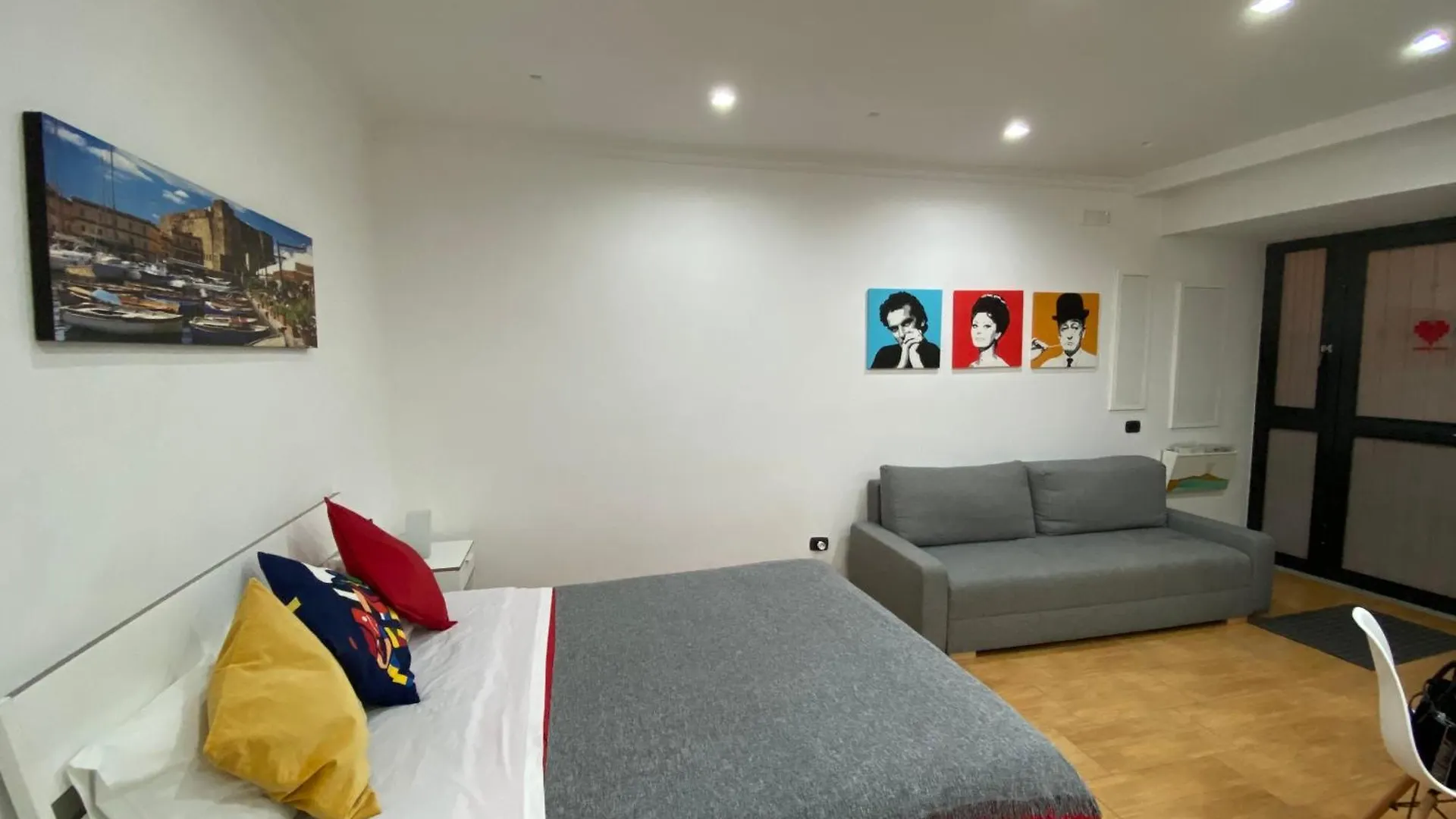 Dafflitto 12 Apartman Nápoly 0*,  Olaszország